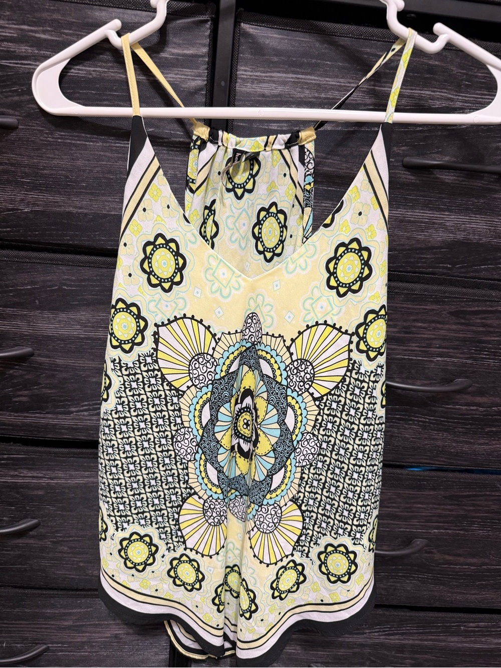 Yellow Floral Print V-Neck Sleeveless Women’s Top